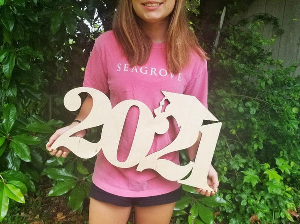 Senior 2022 sign for pictures, Graduation props for photography sessions